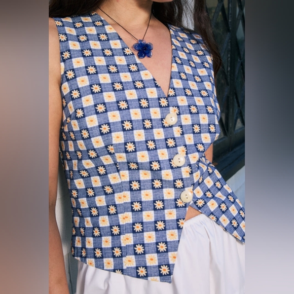 Lisa Says Gah Riley Structured Vest Size Medium - Picture 3 of 8